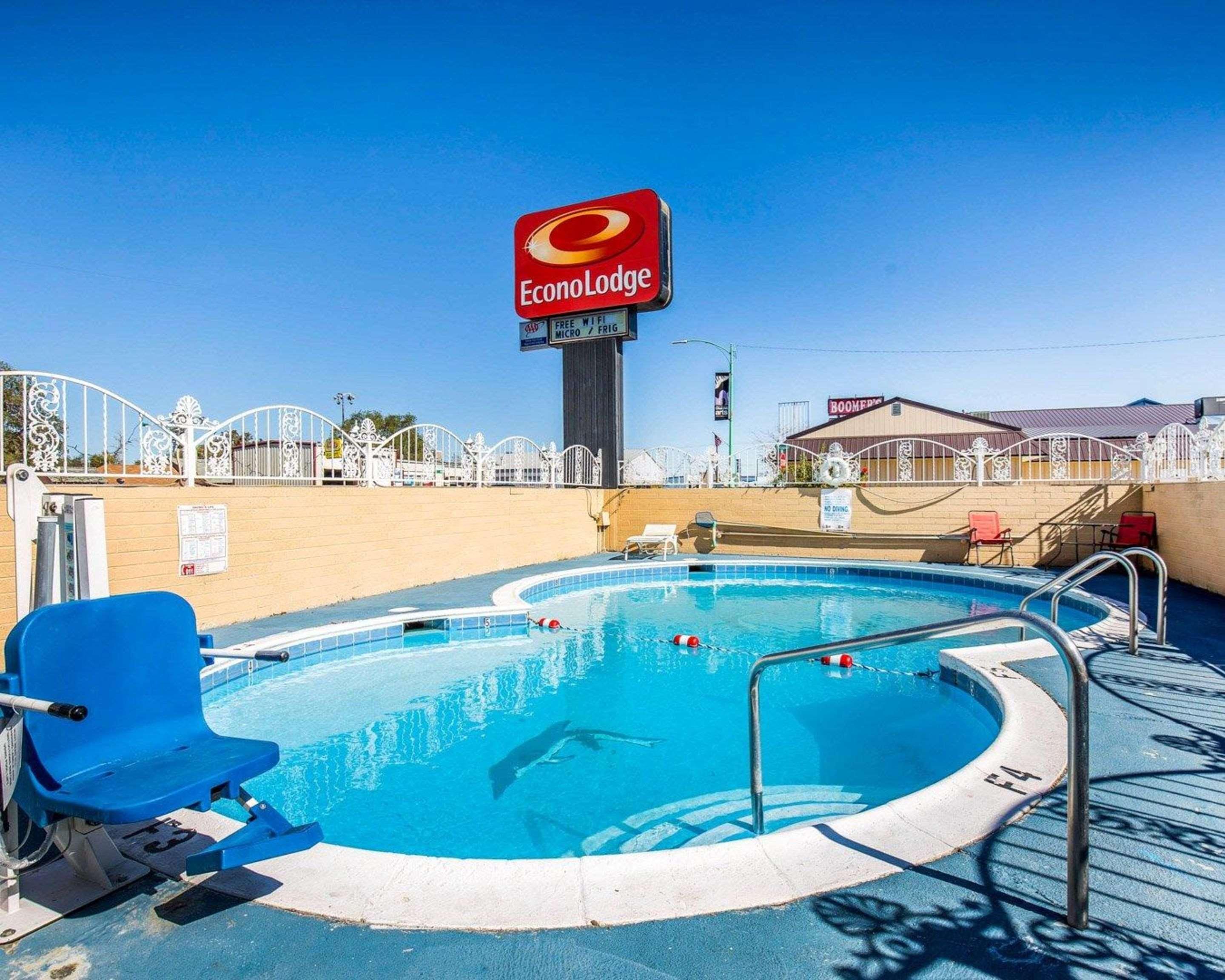 Econo Lodge Fallon Naval Air Station Area Екстер'єр фото