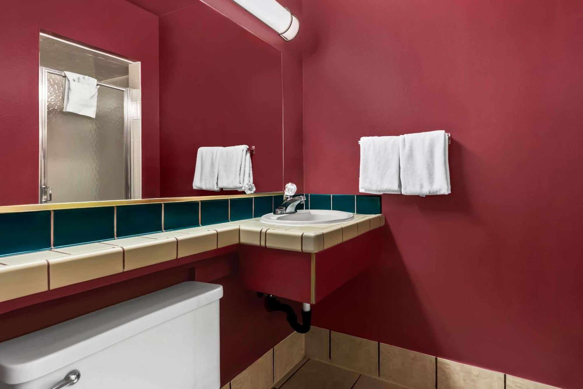 Econo Lodge Fallon Naval Air Station Area Екстер'єр фото