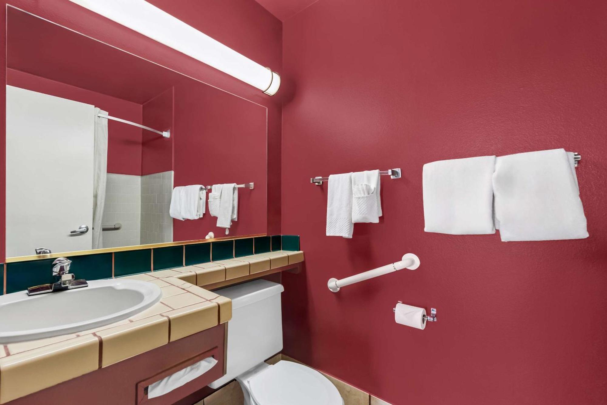 Econo Lodge Fallon Naval Air Station Area Екстер'єр фото
