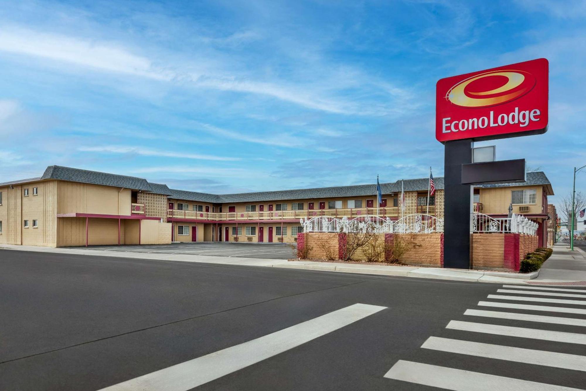 Econo Lodge Fallon Naval Air Station Area Екстер'єр фото